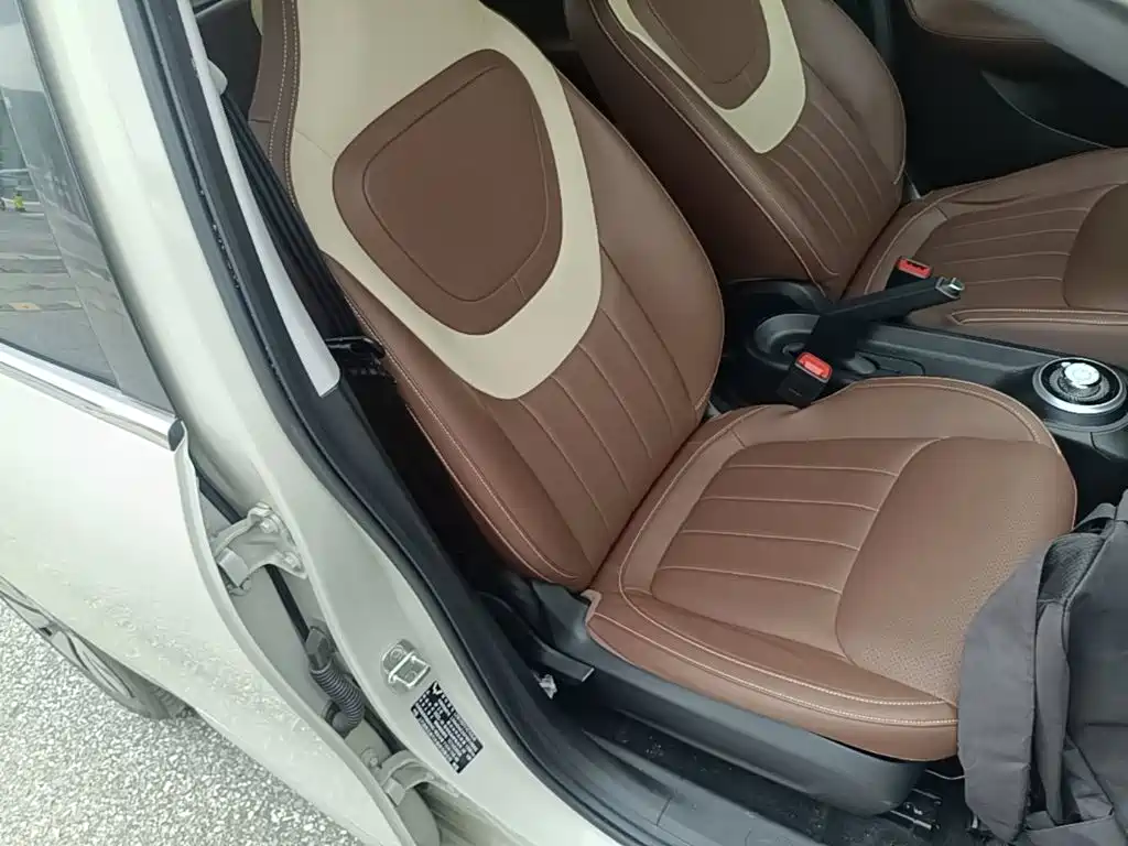 Wuling Motors Wuling Bingo 2023 2023 203km Comfort Version