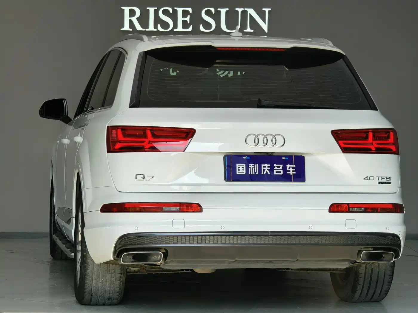 AUDI Q7