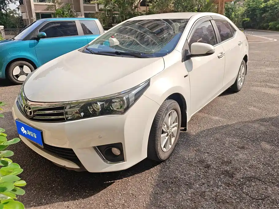 Toyota Corolla 2017 Facelift 1.6L S-CVT GL фото 2