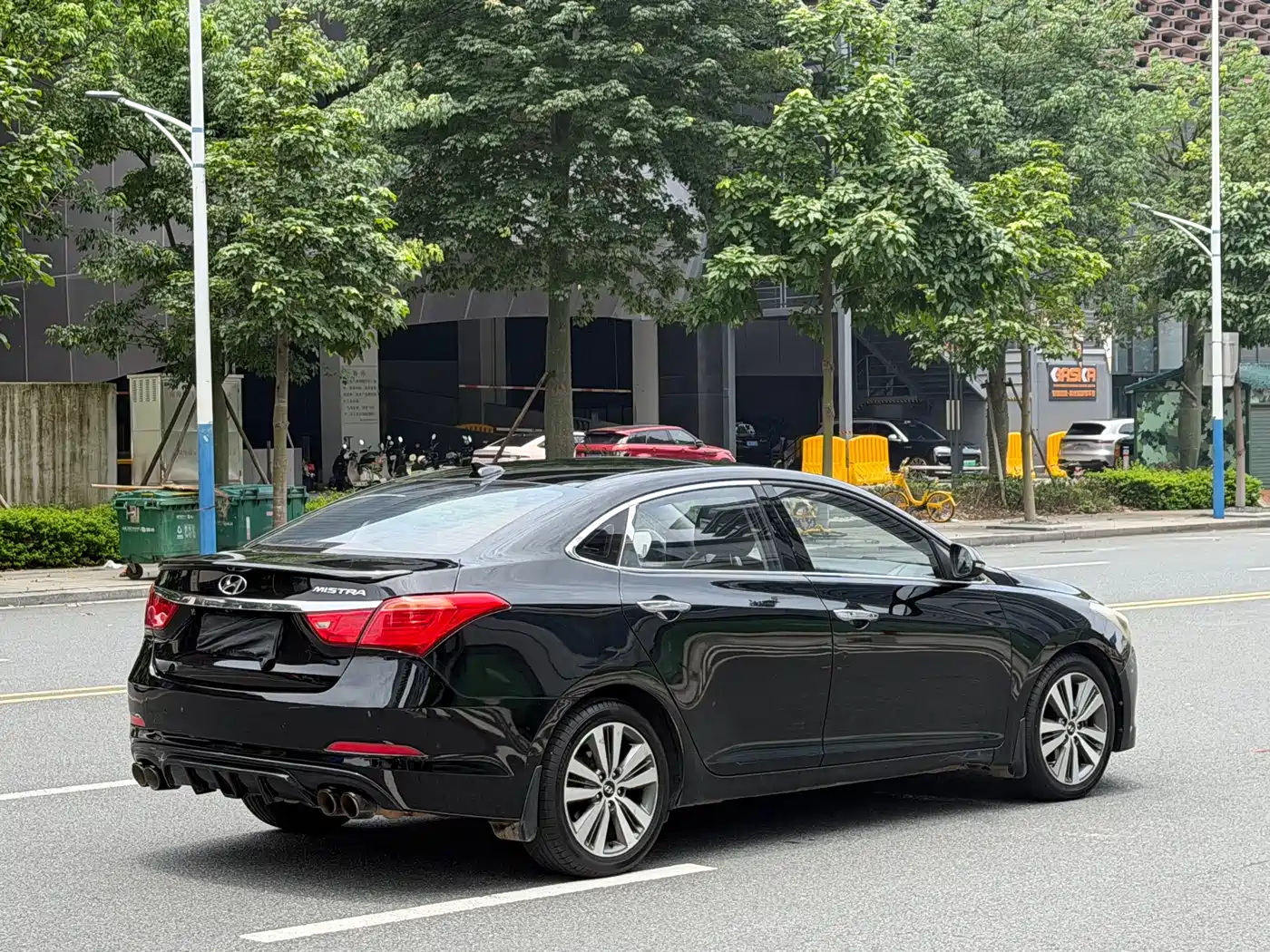 Hyundai Mistra 2016 1.8L Automatic Smart GLS фото 6