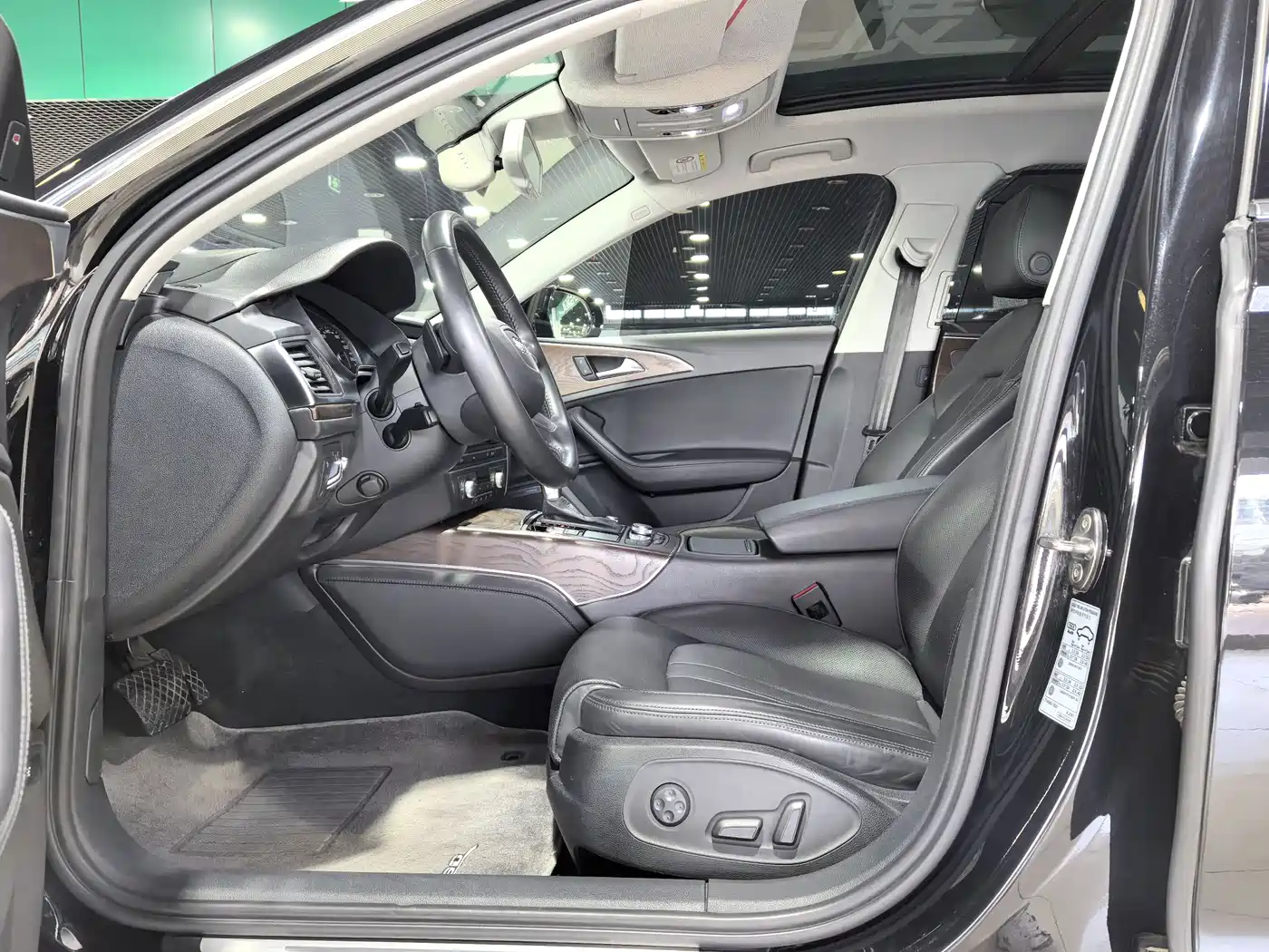 Audi A6L 2014 50 TFSI quattro Luxury фото 10