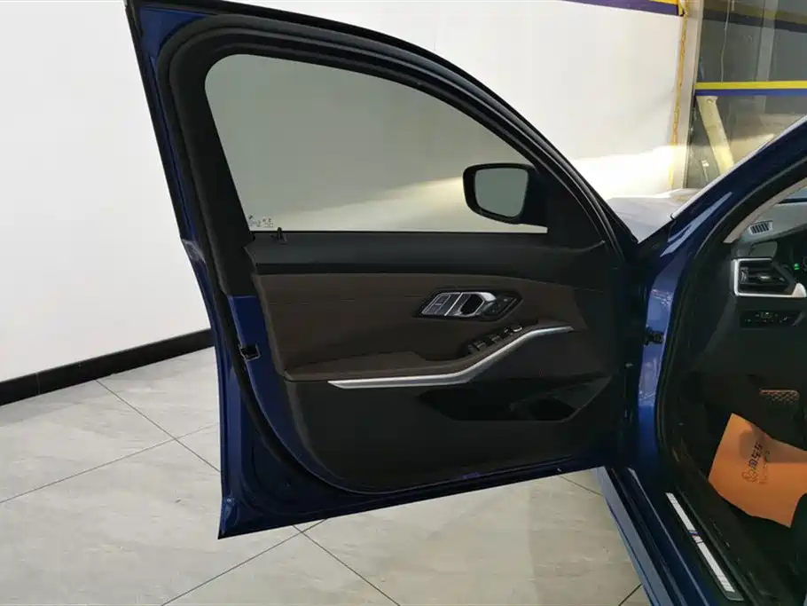 BMW 3 Series 2020 320Li M Sport Package фото 7