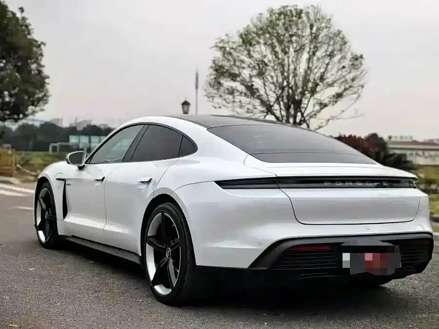 Porsche Taycan 2020 Taycan фото 12