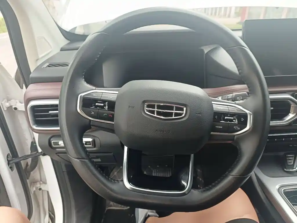 Geely Haoyue 2023 2022 1.8TD DCT Luxury 7-Seater