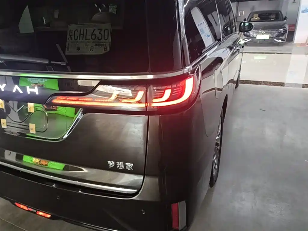 Voyah Auto Voyah Dreamer 2025 EV AWD Flagship Qiankun Edition фото 8