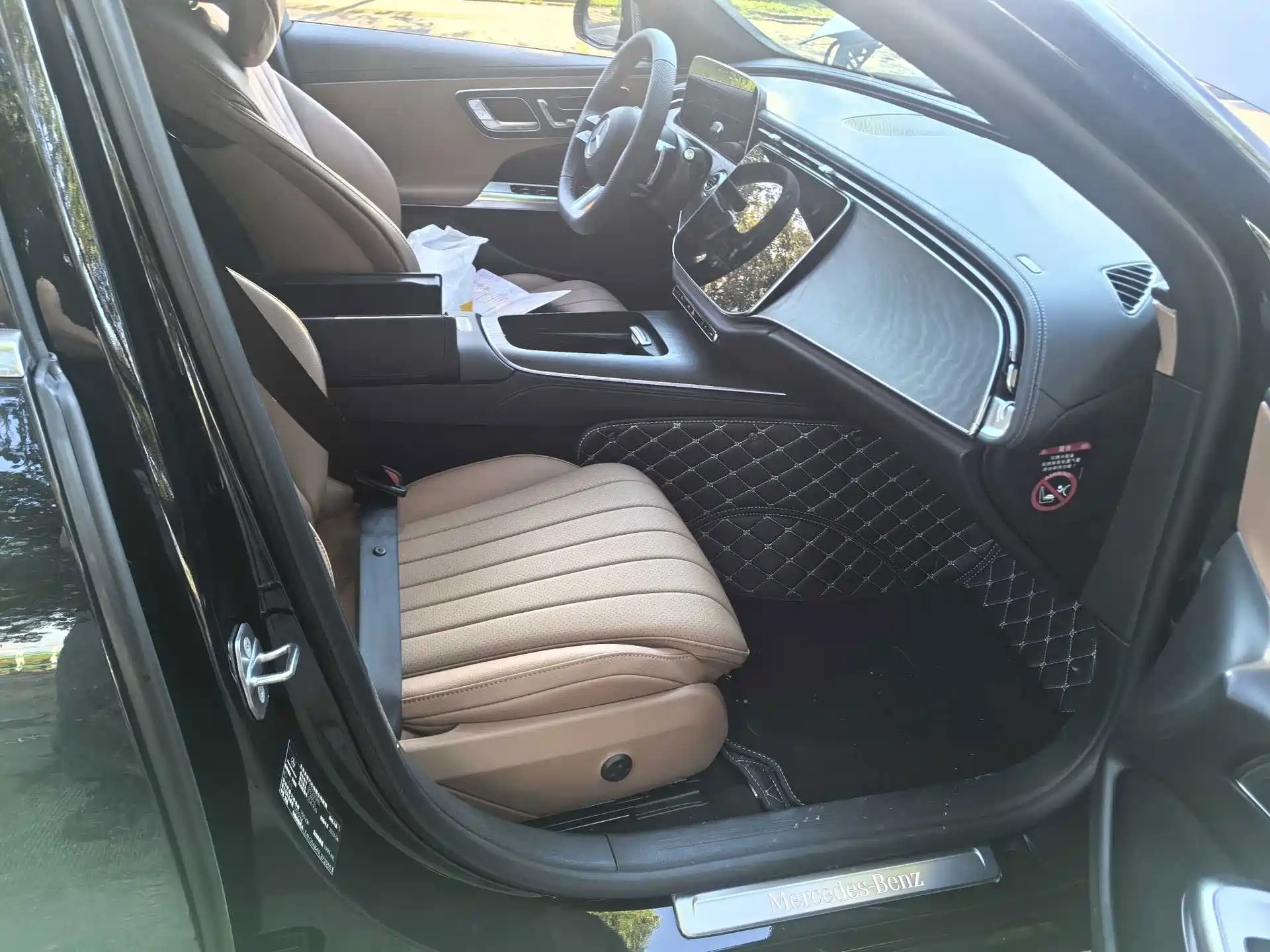 Фото 6 - Mercedes-Benz E-Class