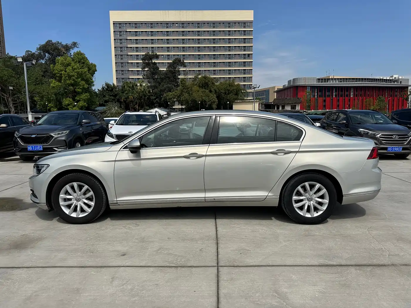 Volkswagen Magotan 2018 280TSI DSG Comfort фото 11