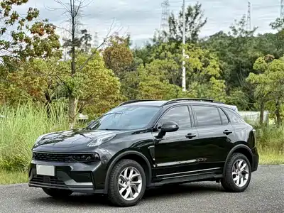 Lynk & Co 01