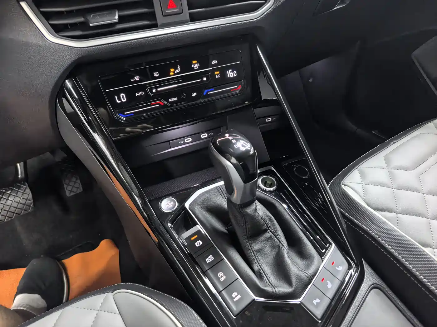 Volkswagen Tayron 2023 280TSI 2WD Luxury Plus Advanced Edition фото 22