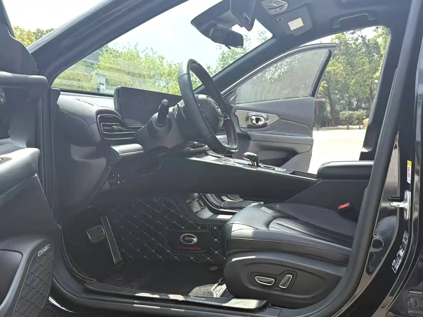 GAC Trumpchi Trumpchi Emkoo 2021 270T DCT J15 Edition фото 4