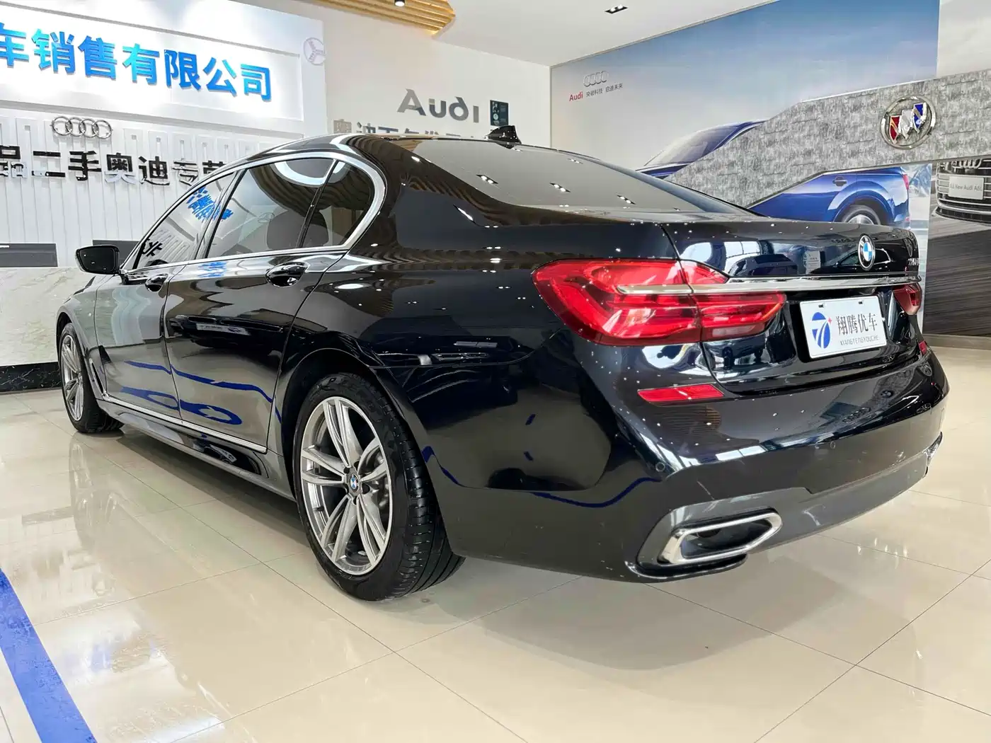 BMW 7 Series 2018 730Li Leading Type M Sport Package фото 6