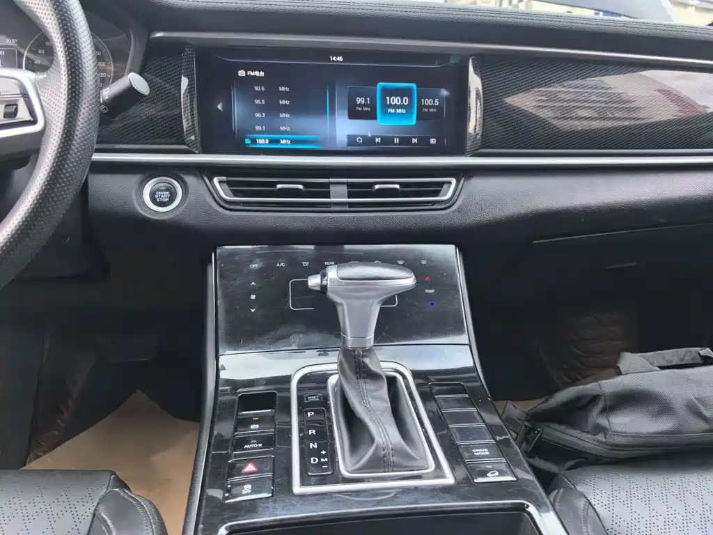 Dongfeng Fengguang Fengguang ix7 2020 2020 2.0TGDI Auto 2WD Urban Luxury Edition