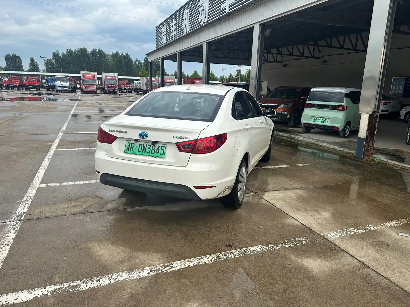 صورة 5 - BAIC New Energy BAIC EU Series
