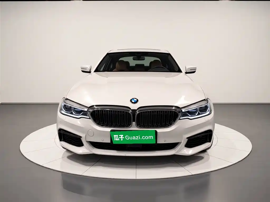 BMW 5 Series 2018 Facelift 530Li Exclusive M Sport Package фото 2