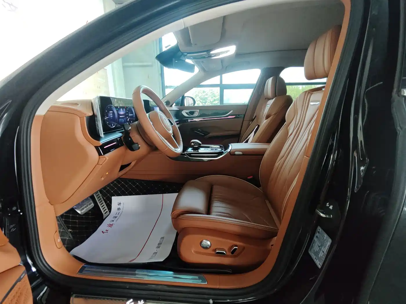 Hongqi H9 2025 2.0T 2WD Qixiang Luxury Business Edition 5-seater фото 6
