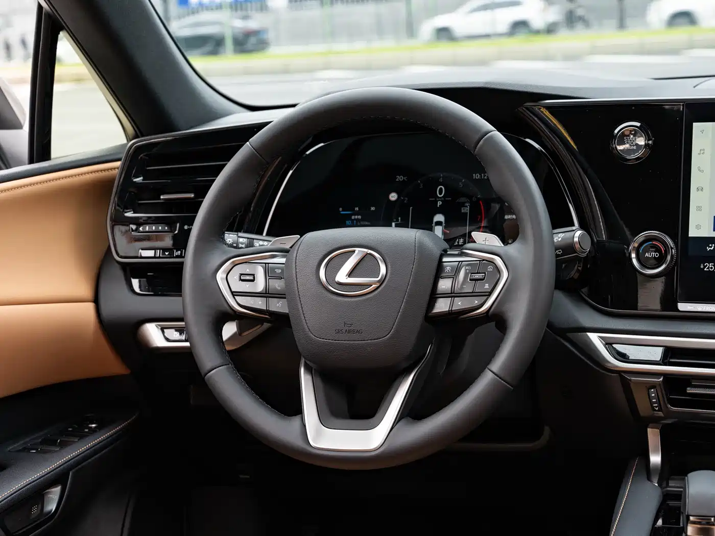 Lexus RX 2025 300 4WD Premium Edition фото 14