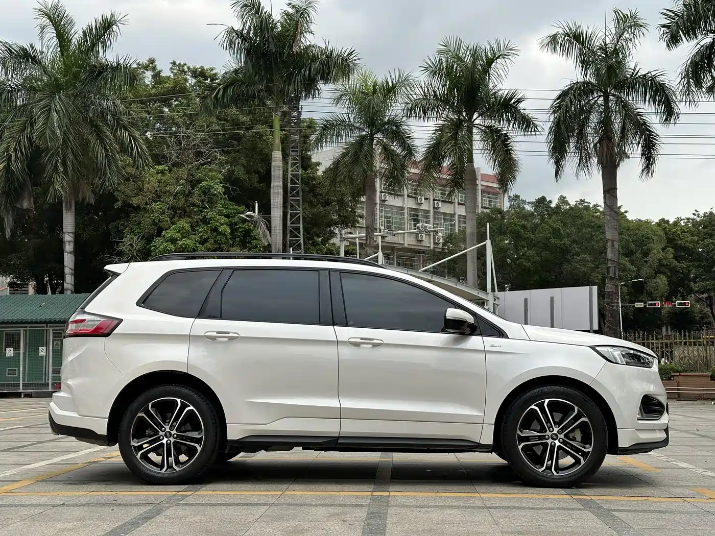 Ford Edge 2020 EcoBoost 245 AWD ST-Line 7-Seater фото 4