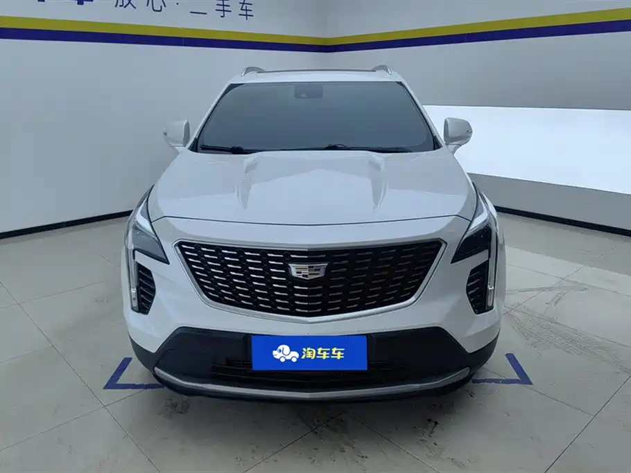 Cadillac XT4 2022 28T FWD Luxury фото 2