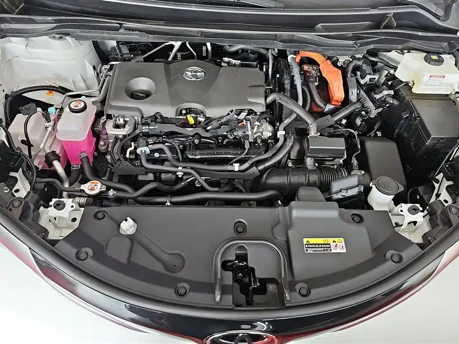 Toyota Granvia 2024 2.5L Hybrid Premium PLUS 4WD Edition фото 10