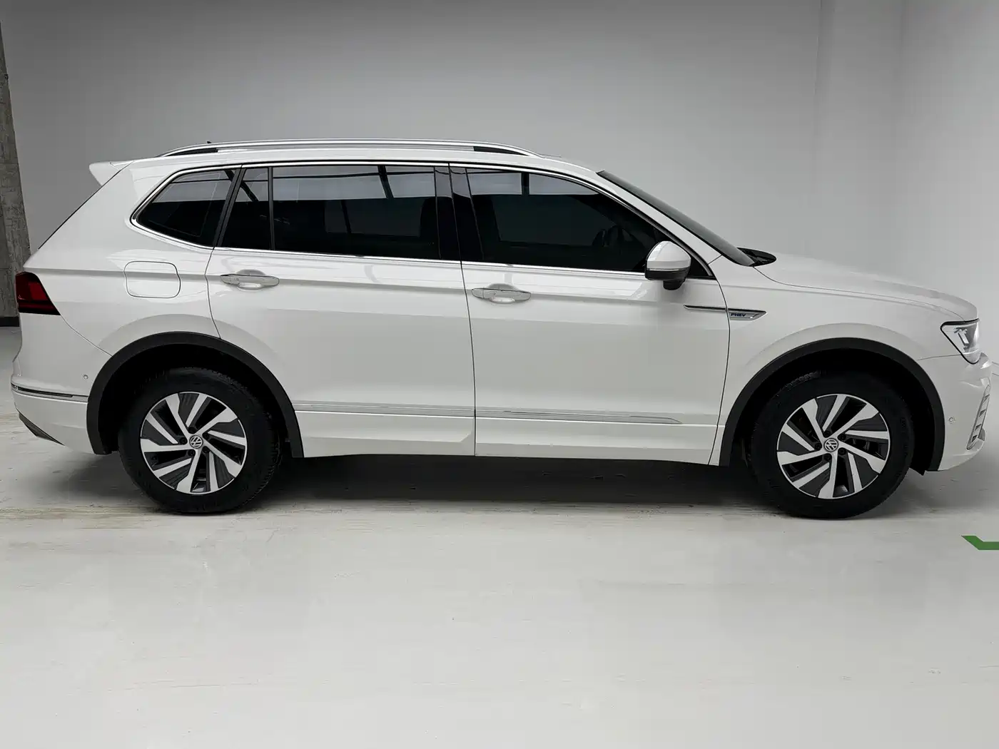 VOLKSWAGEN TIGUAN L NEW ENERGY