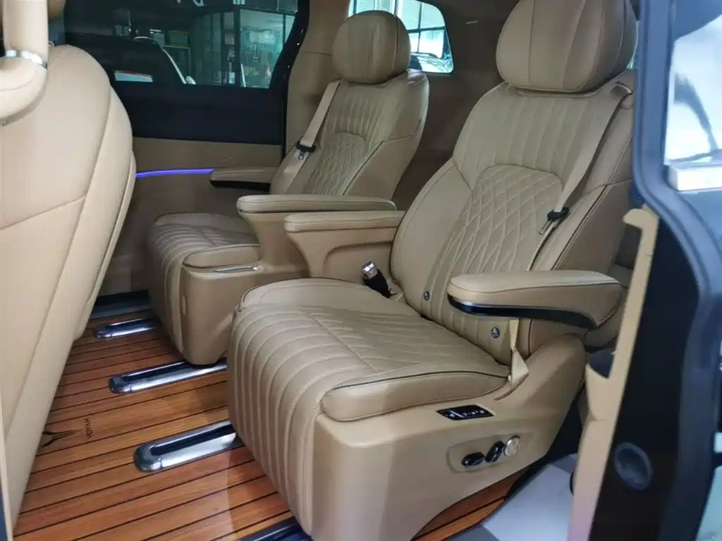 Voyah Auto Voyah Dreamer 2024 PHEV Extended Range Flagship Edition фото 17