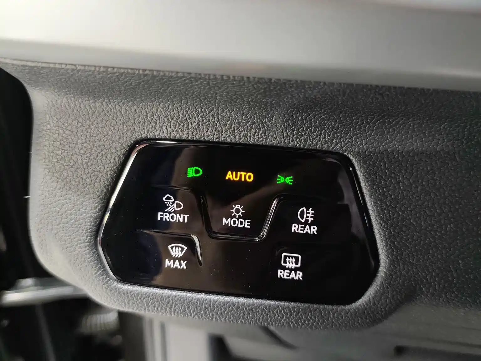 Photo 13 - Volkswagen Talagon