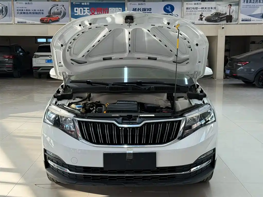 Škoda Kamiq 2022 1.5L Automatic Comfort Edition фото 7