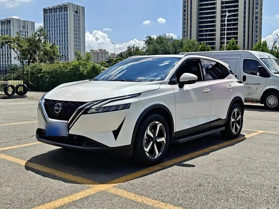 Photo 2 - Nissan Qashqai