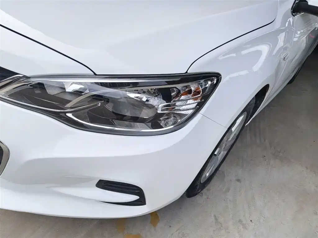 Chevrolet Cavalier 2016 1.5L Manual Enjoyment Edition фото 23