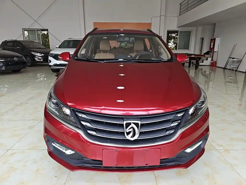 Baojun 310W 2018 2017 1.5L Manual Luxury China V