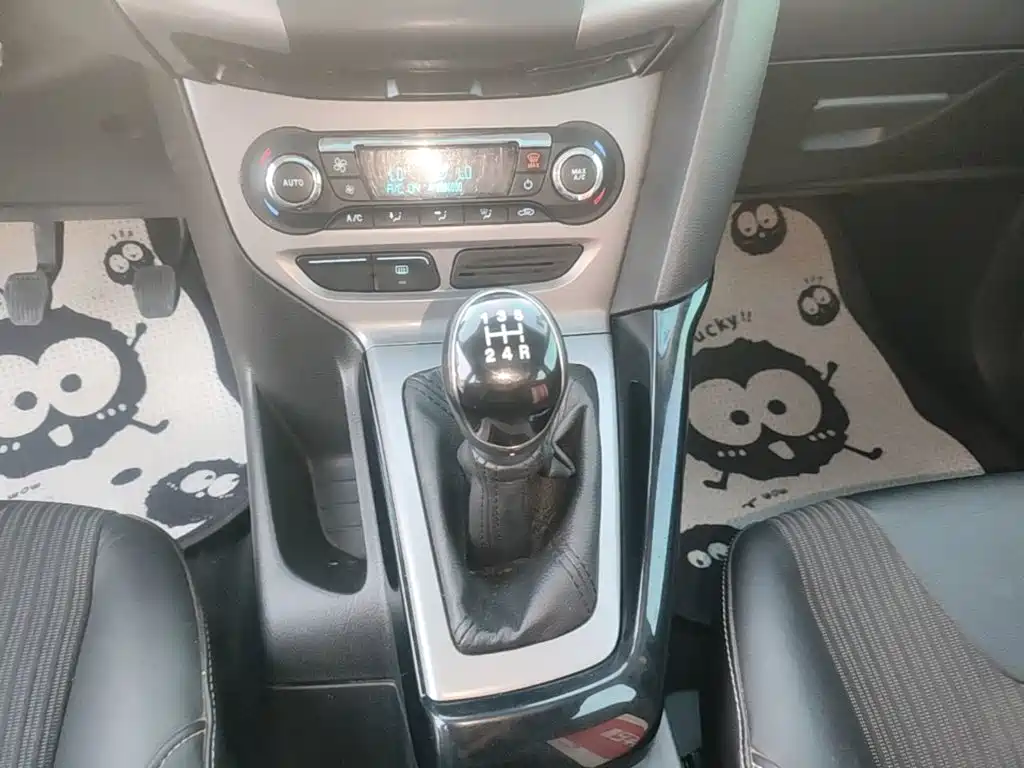 Ford Focus 2014 2012 Hatchback 1.6L Manual Trend