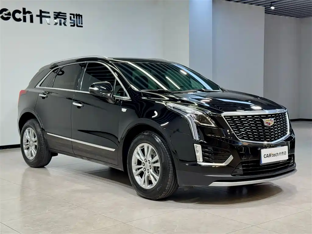 CADILLAC XT5