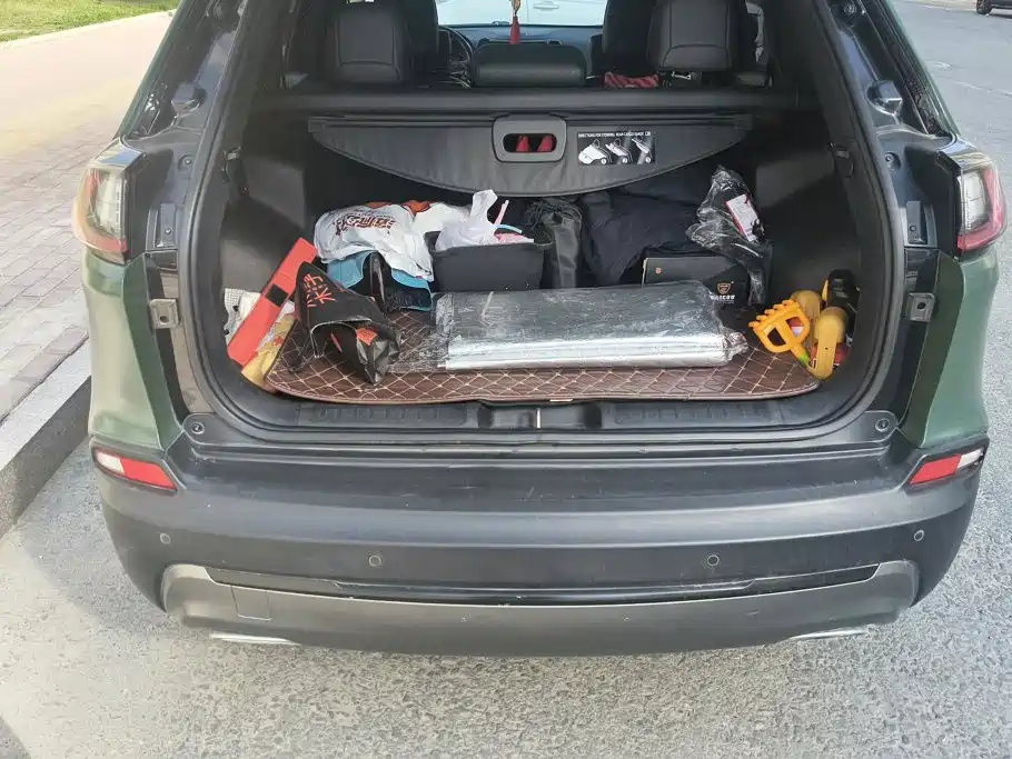 Фото 4 - Jeep Cherokee