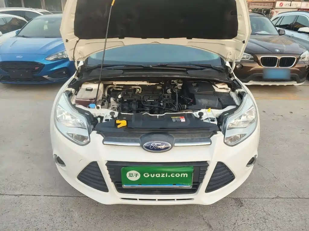 Ford Focus 2014 2012 Hatchback 1.6L Manual Trend
