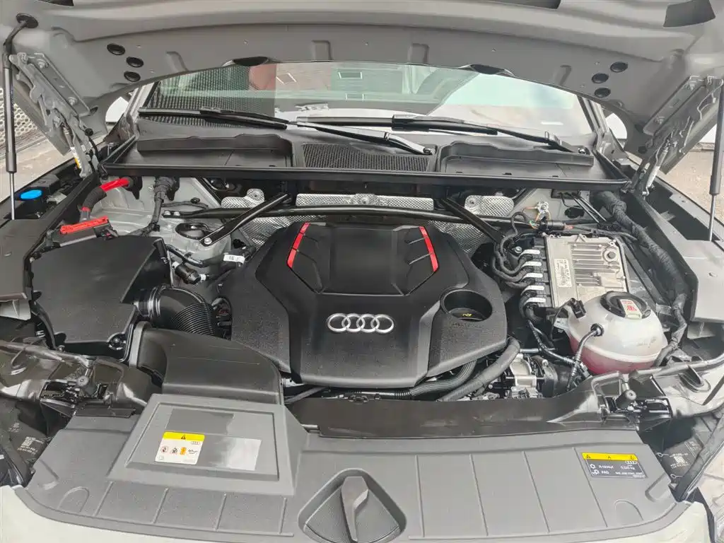 Audi SQ5 2021 3.0 TFSI quattro фото 15