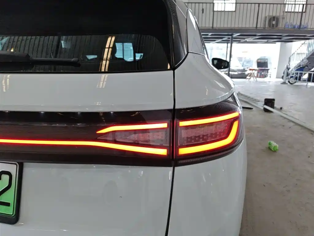 Volkswagen ID.4 X 2023 Pure Smart Edition фото 8