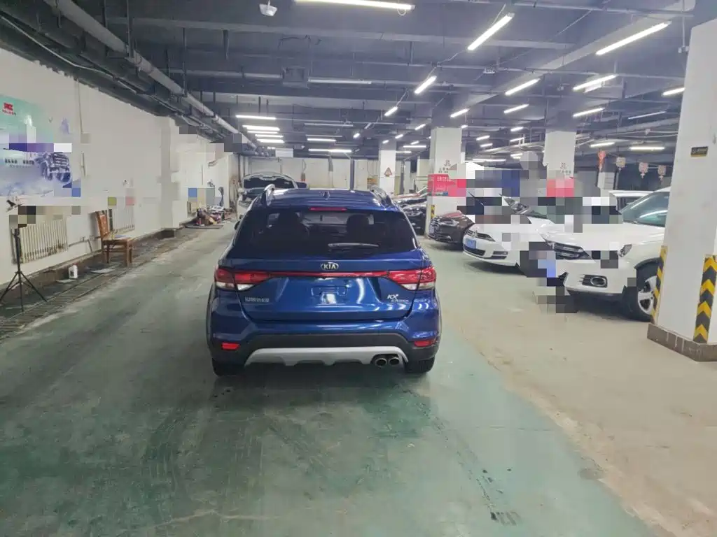 Kia KX CROSS 2018 2017 1.4L AT GLS