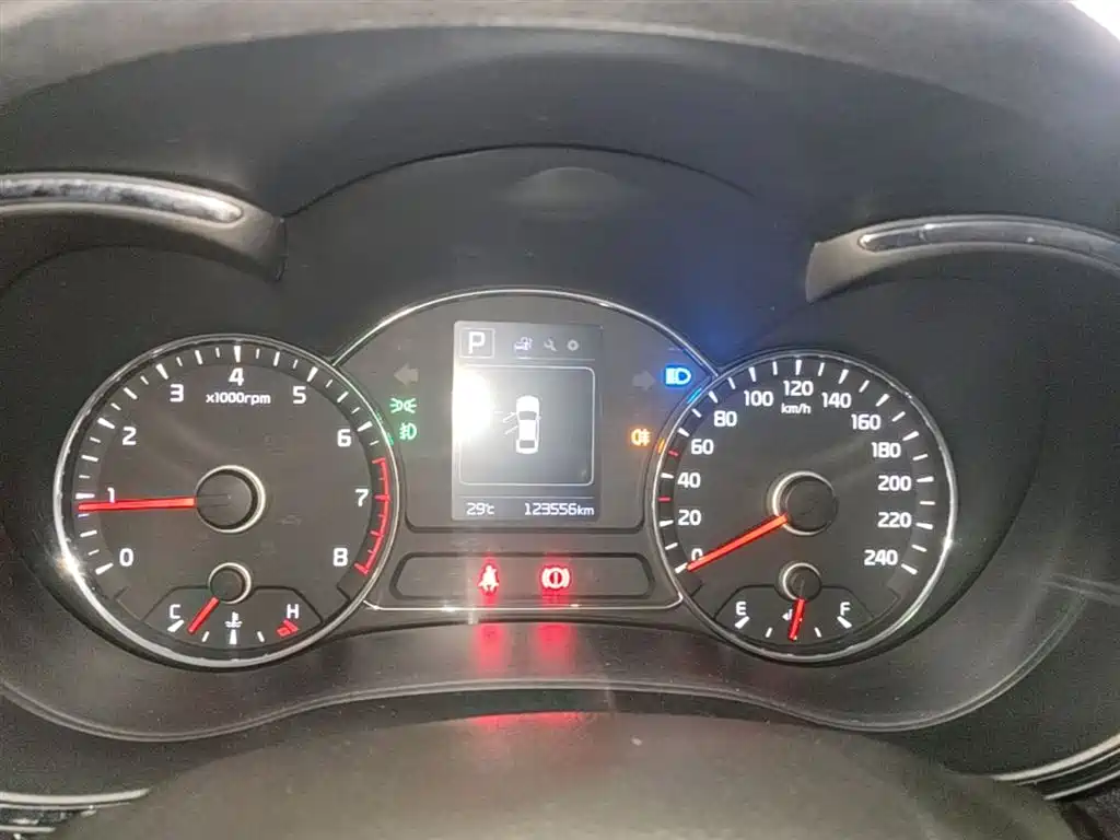 Kia K3 2016 1.6L Automatic GL фото 12