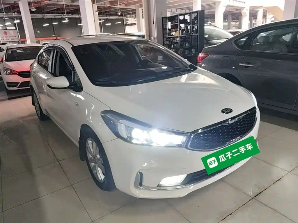 Kia K3 2016 1.6L Automatic GL фото 4