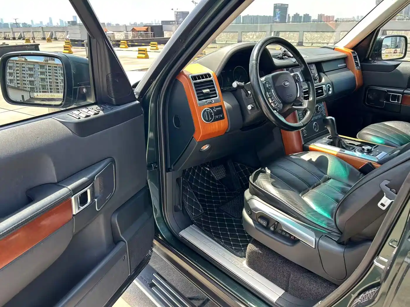 Фото 9 - Land Rover Range Rover