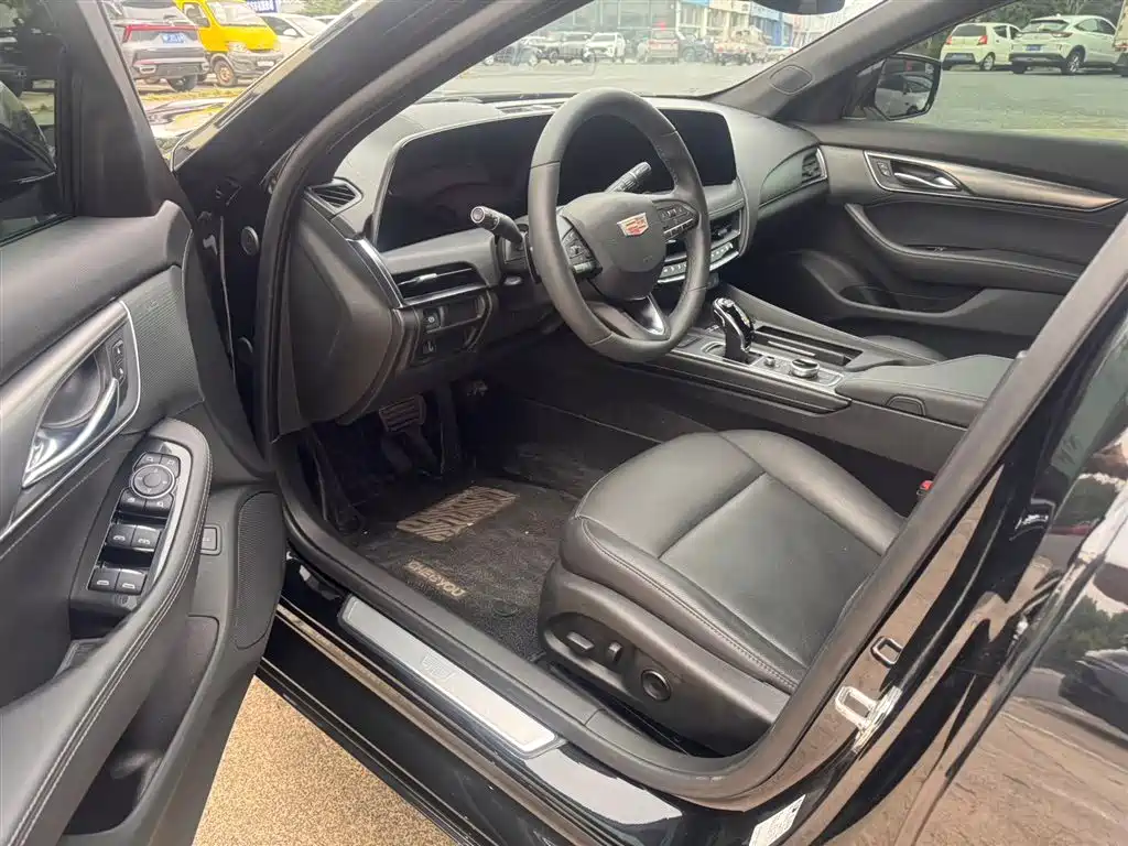 Cadillac CT5 2024 28T Luxury Model Pro фото 4