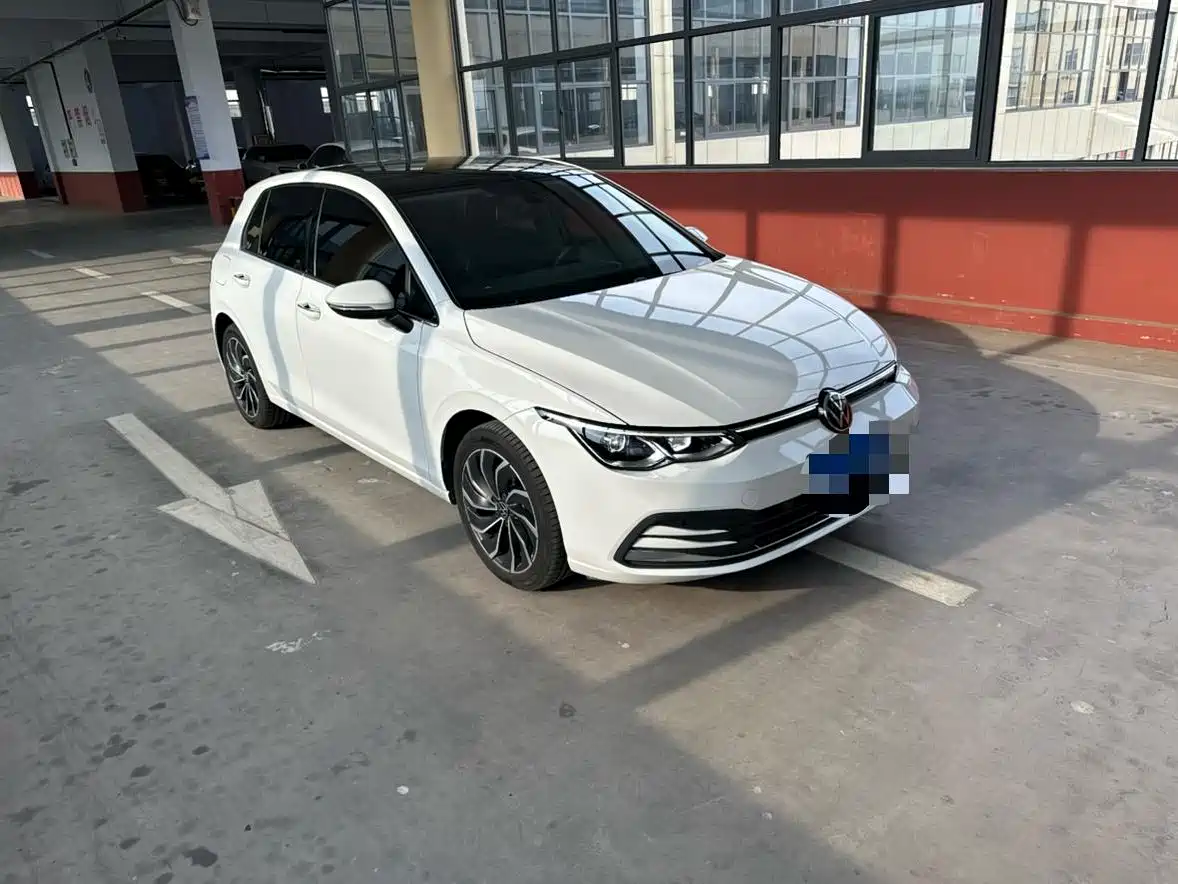 Volkswagen Golf 2023 280TSI DSG Pro фото 3