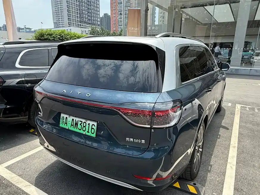 AITO Wenjie AITO M9 2024 Pure Electric Ultra 100kWh 6-Seater фото 7
