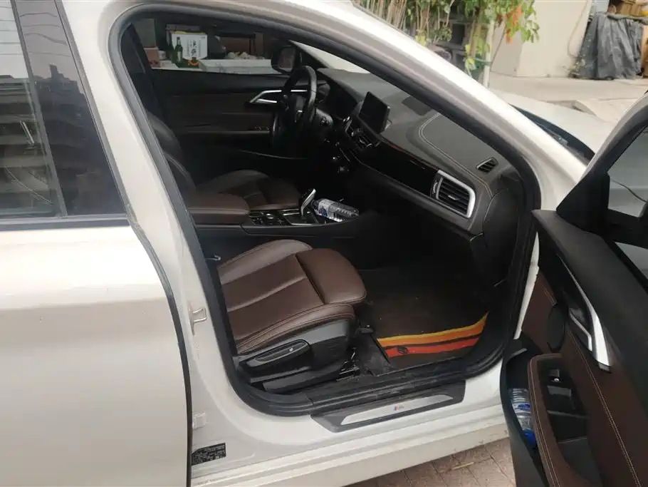 BMW 1 Series 2020 Model 120i M Sport Package фото 8