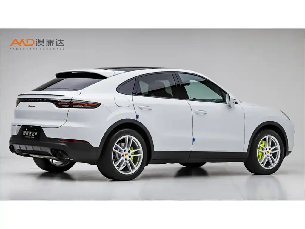 Porsche Cayenne New Energy 2023 Cayenne Coupé E-Hybrid 2.0T фото 3