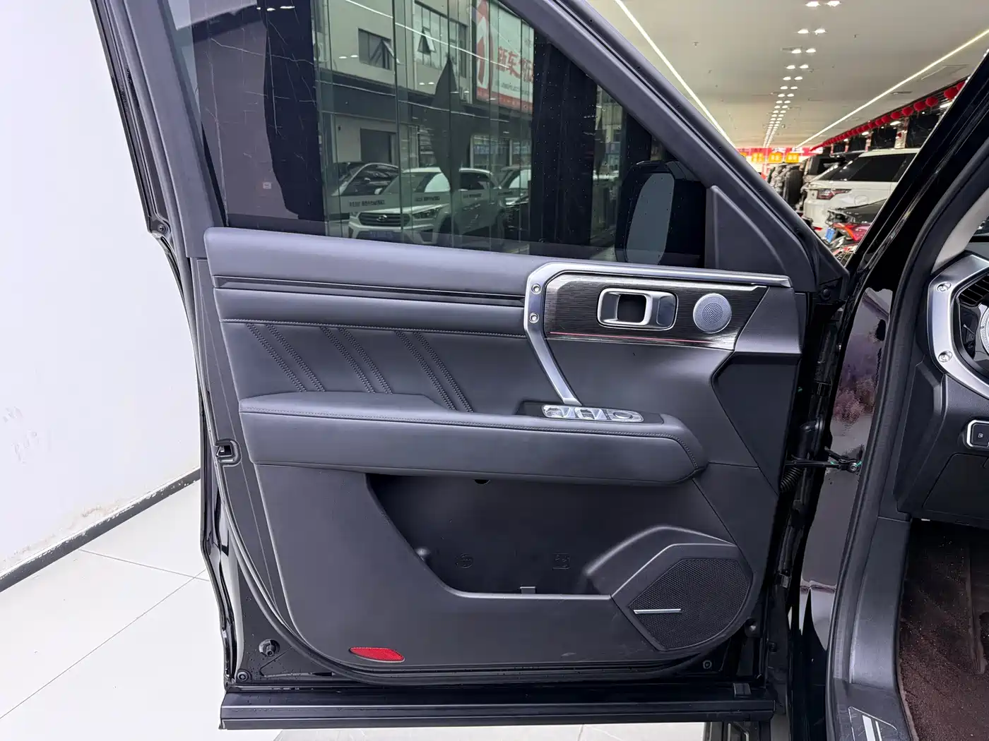 Tank 400 New Energy 2024 Hi4-T Off-Road Edition фото 9