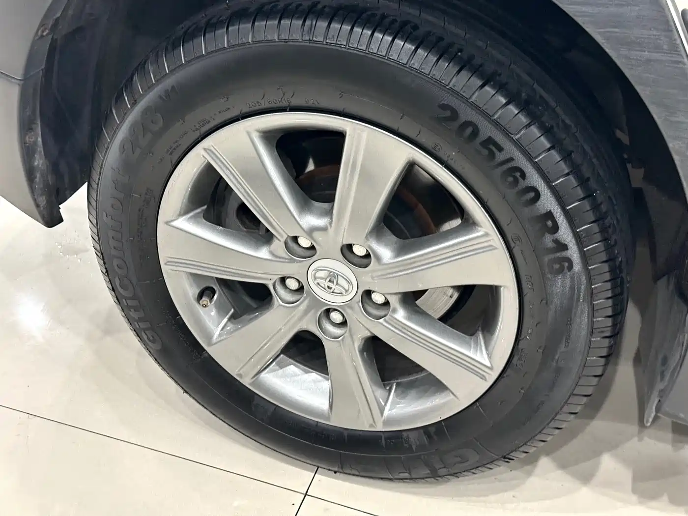Toyota E'Z 2015 180E CVT Crossover Edition фото 15