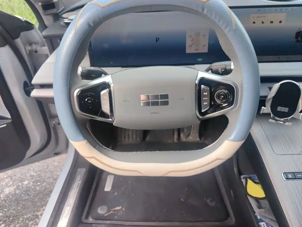 Geely Galaxy Galaxy E8 2024 2024 665km RWD Starship Voyager Edition