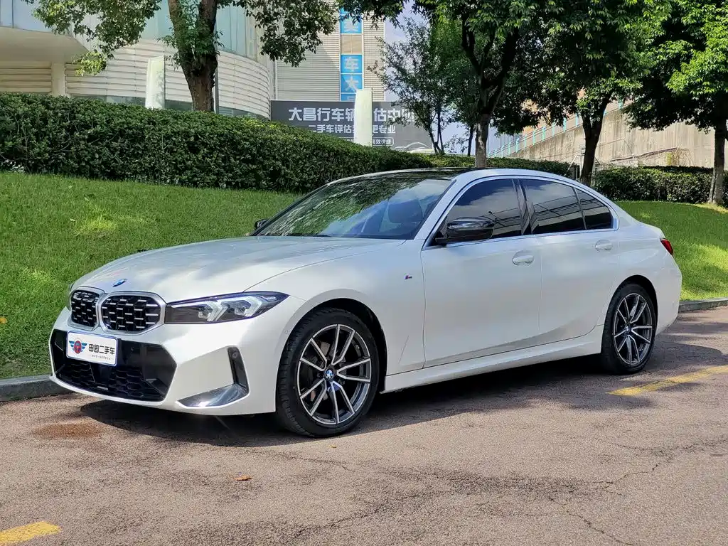 Photo 1 - BMW 3 Series