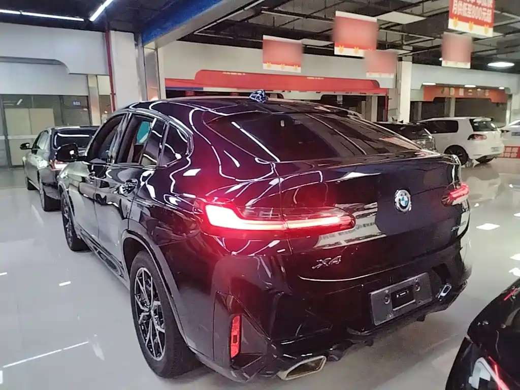 2024 BMW X4